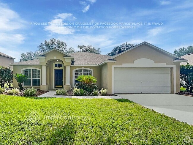 Building Photo - 804 Berry Bramble Dr