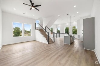 Building Photo - 947 Green Meadow Ln