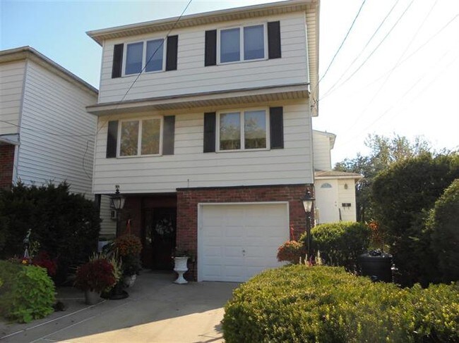 Foto del edificio - 186 W 17th St