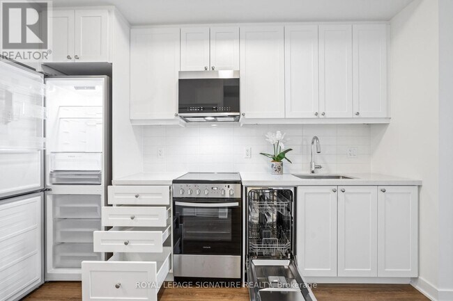 Photo du bâtiment - 51 Clarington Blvd