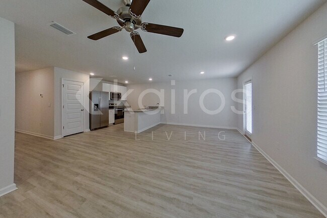 Foto del edificio - 209 Monarch Ln