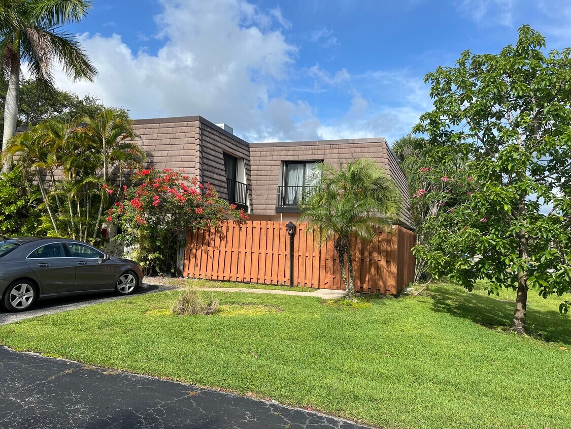 Foto principal - 326 Jupiter Lakes Blvd