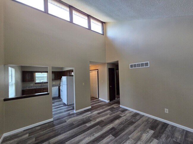 Foto del edificio - Gorgeous 2 Bedroom, 1.5 Bath in Independence!