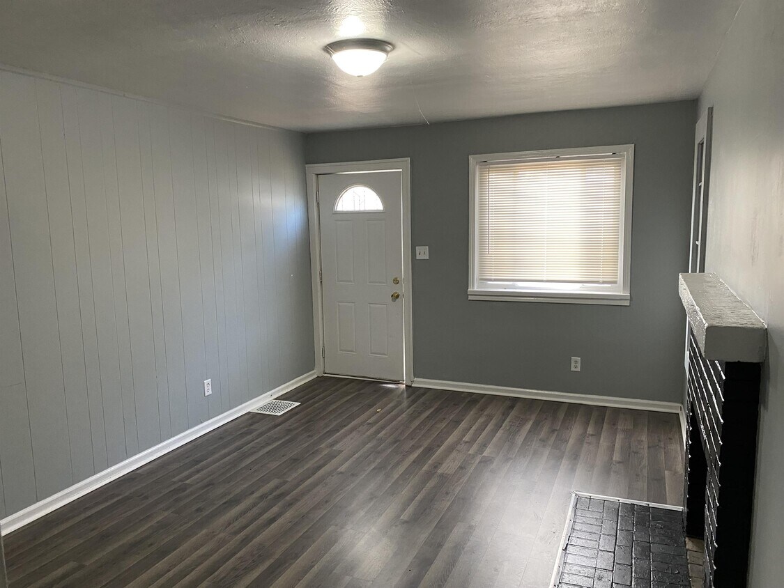 Foto del edificio - 647 N Berwick Ave