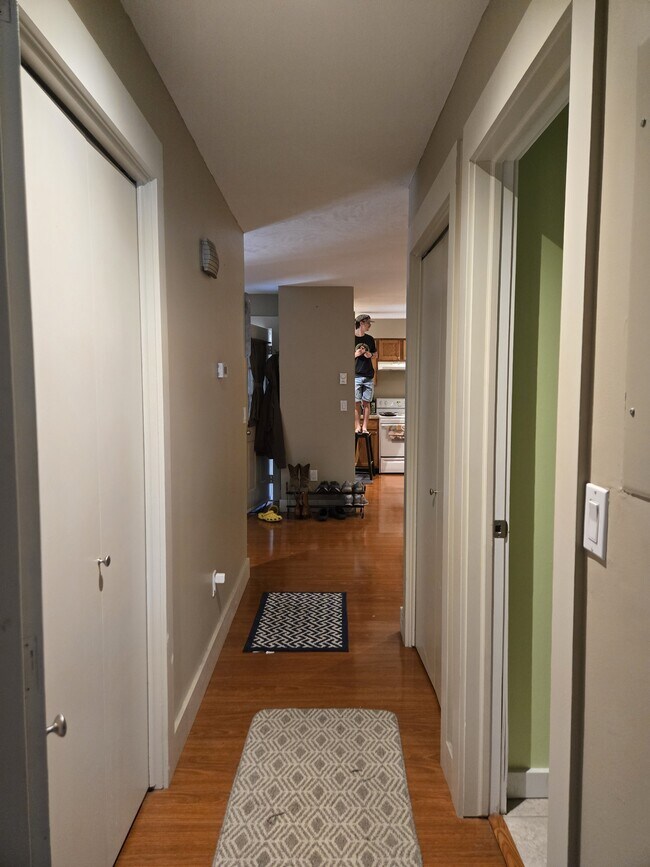 Foto del edificio - 1703 W Olive St