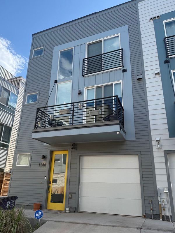 Building Photo - 1286 Perry St