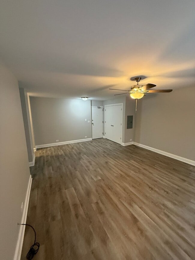 Foto del edificio - 744 W Gordon Terrace