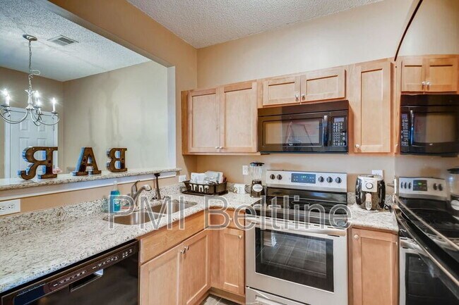 Foto del edificio - 3612 Ginnis Cir SW