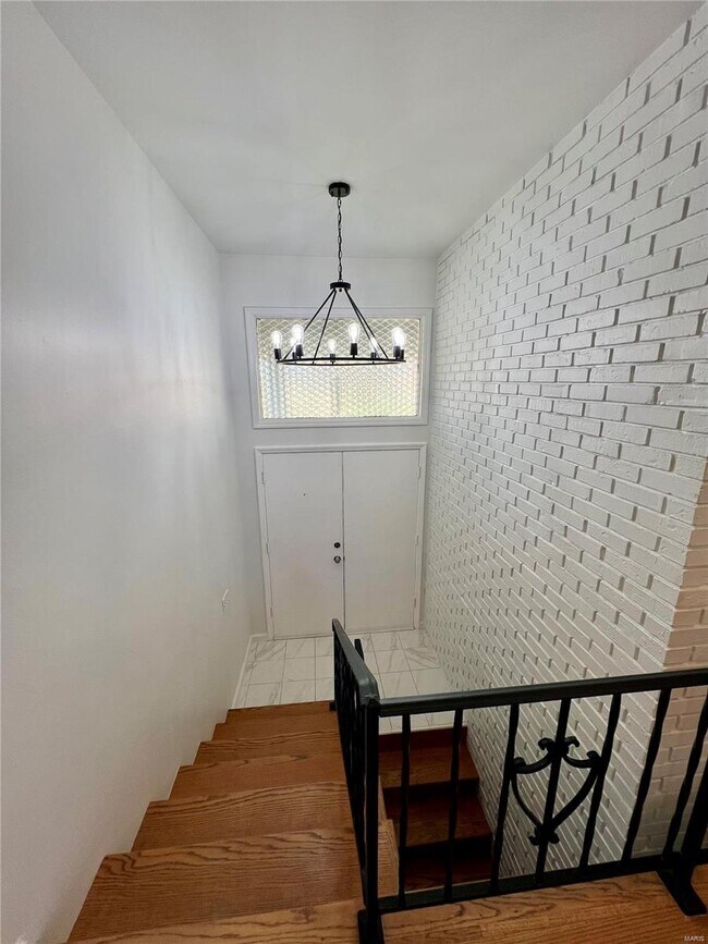 Foto del edificio - 5812 5 Oaks Pkwy