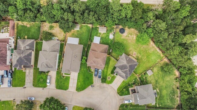 Foto del edificio - 839 Autumn Point Ln