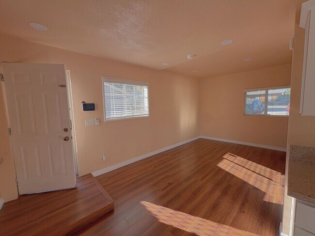 Foto del edificio - New ADU Studio