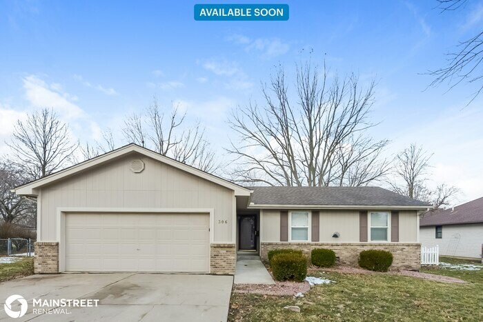 Foto principal - 306 Zoe St, Buckner, MO 64016