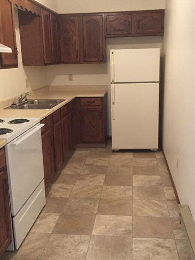 Prairie Village Apartments Apartments in Beloit, WI