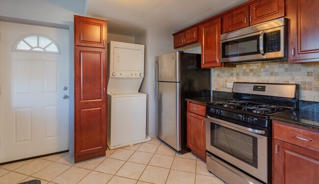 Foto del edificio - 5726 N Mozart St