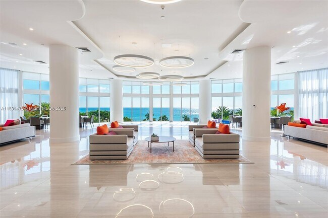 Foto del edificio - 19111 Collins Ave