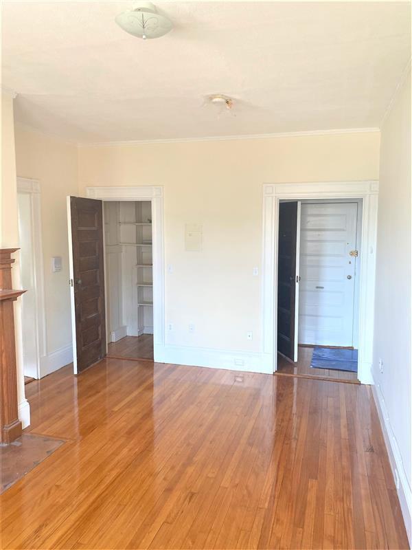 Primary Photo - 16 Ware St
