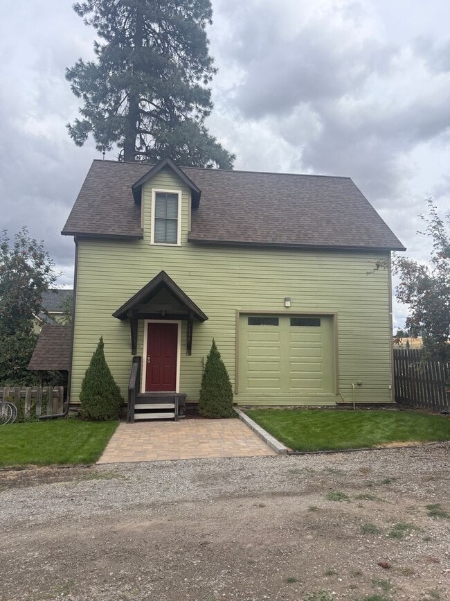 Building Photo - 6616 E Orchard Rd