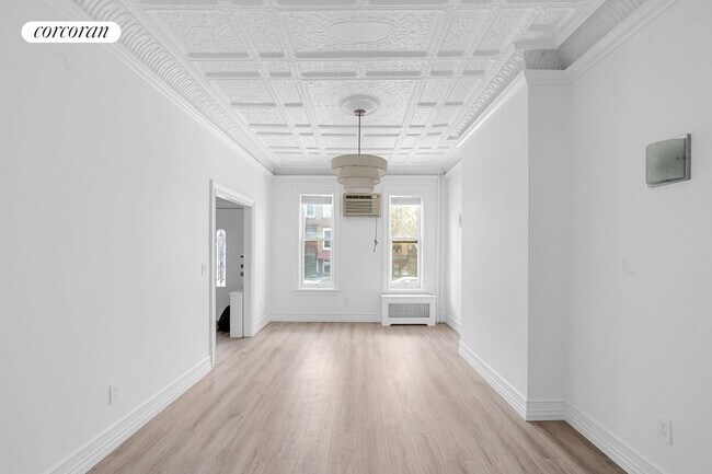 Building Photo - 355 7th St