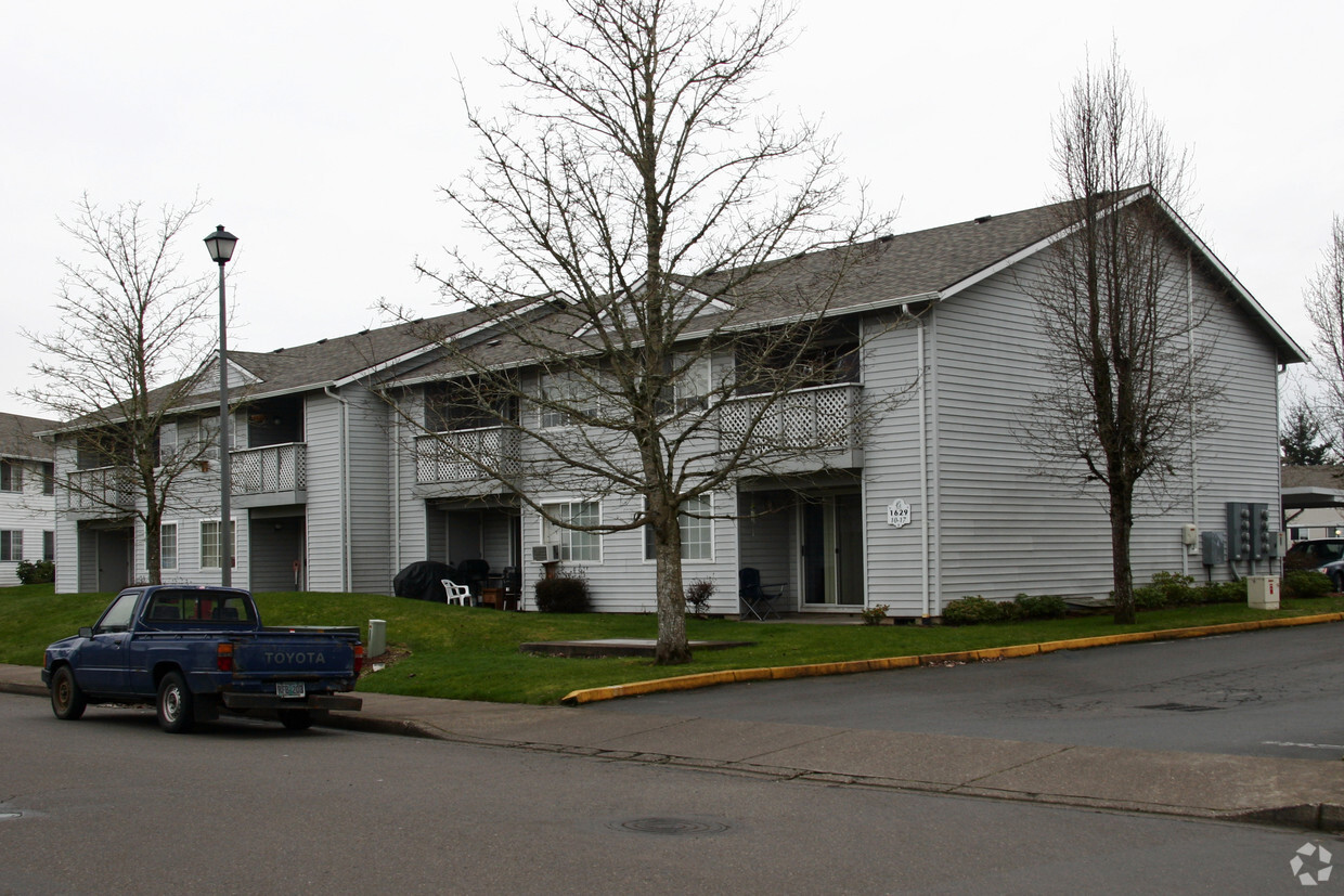 Building Photo - Heather Glen Apartments