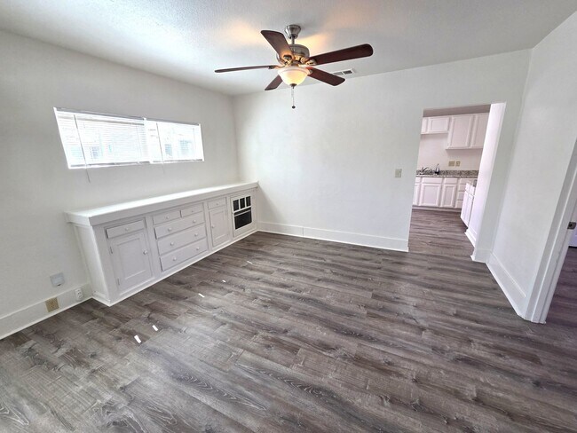 Building Photo - 345 W Kanai Ave