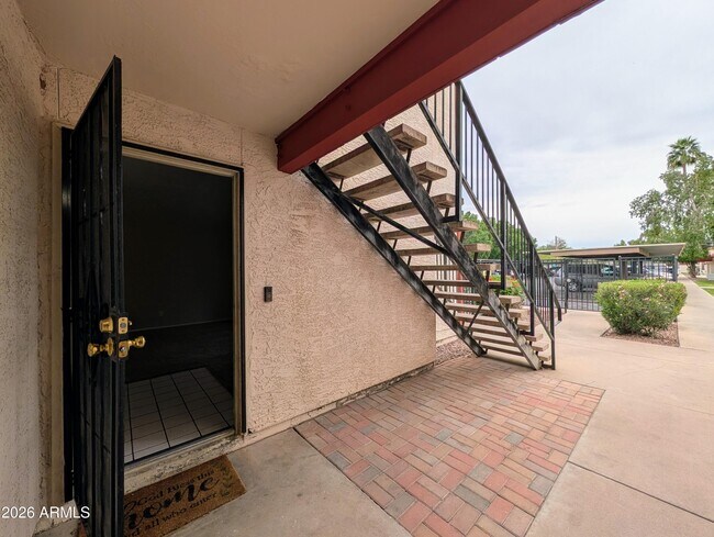 Foto del edificio - 4211 E Palm Ln