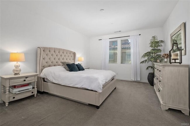 Foto del edificio - 29 Prominence