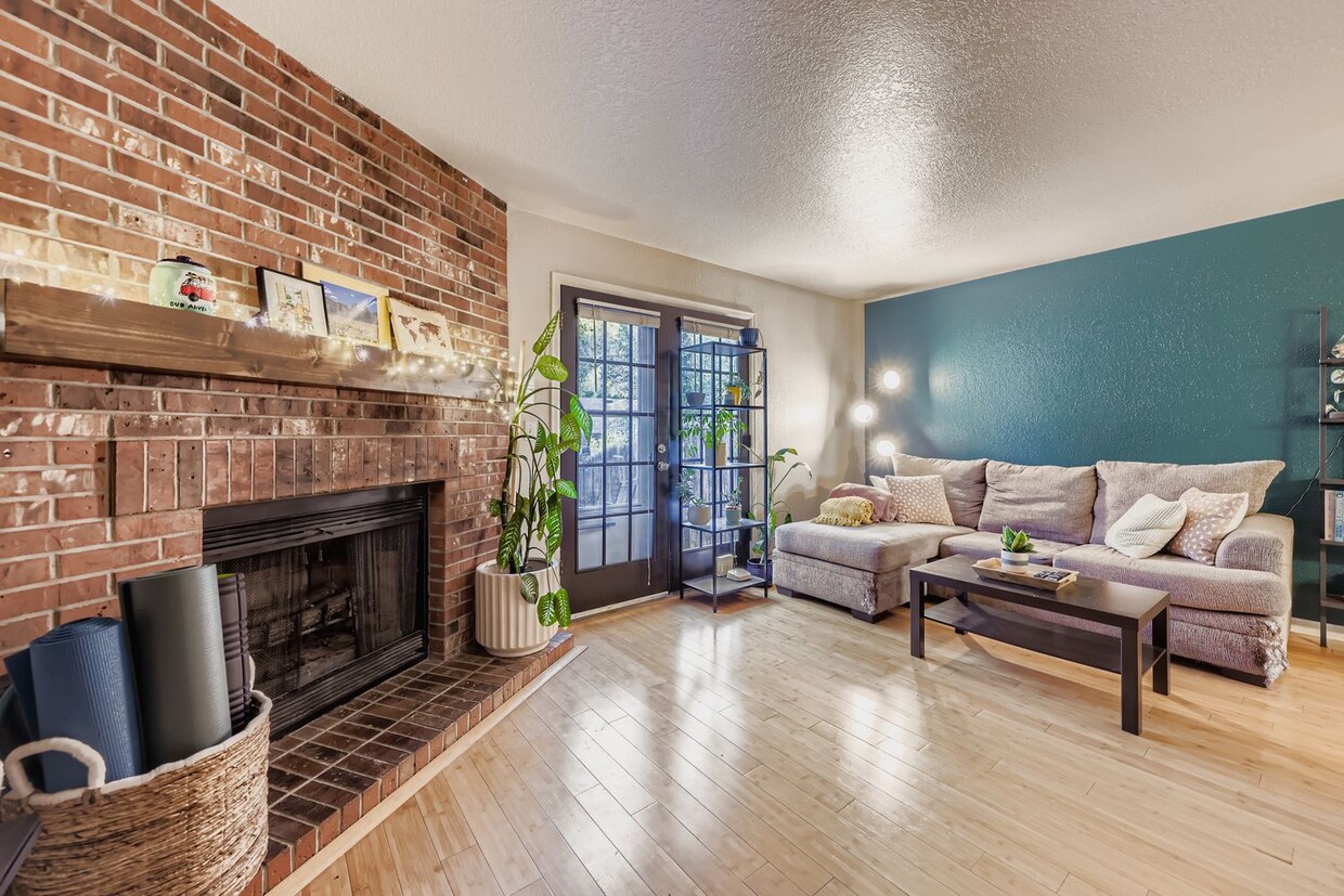 Foto principal - 7451 Bradburn Blvd