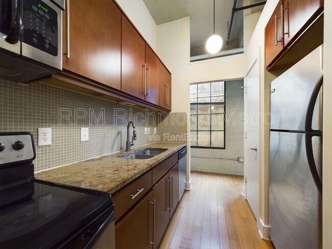 Foto del edificio - 815 Perry St