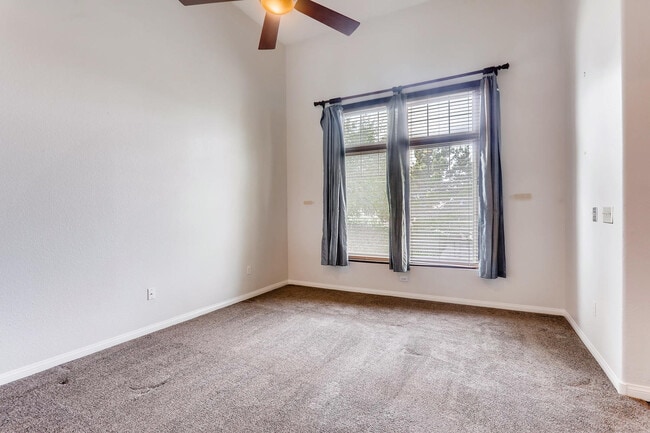 Building Photo - 2750 Fountain Ridge Ln