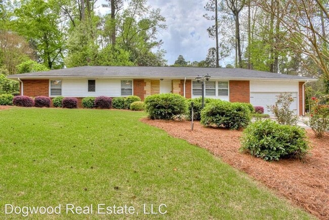 Building Photo - 4 br, 2 bath House - 511 Henderson Dr