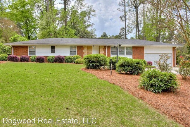Foto del edificio - 4 br, 2 bath House - 511 Henderson Dr