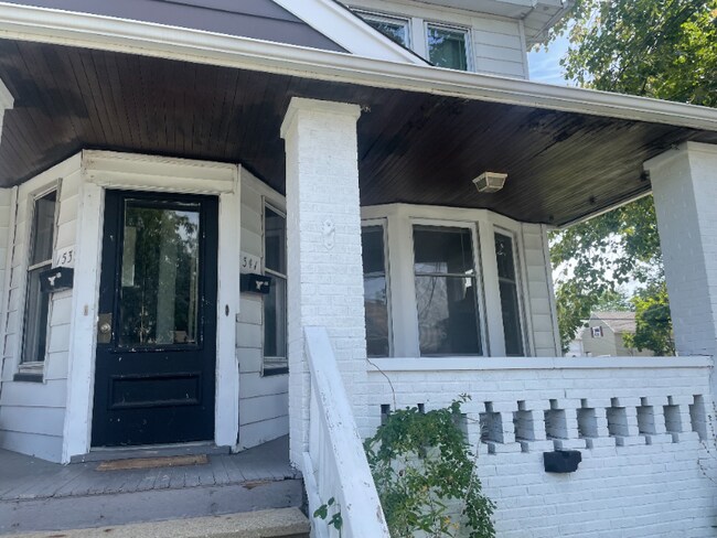 Foto del edificio - 1541 Hopkins Ave