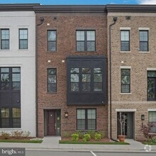 Building Photo - 22226 Philanthropic Dr