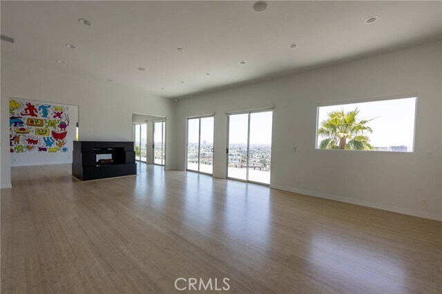 Building Photo - 2069 N Gramercy Pl
