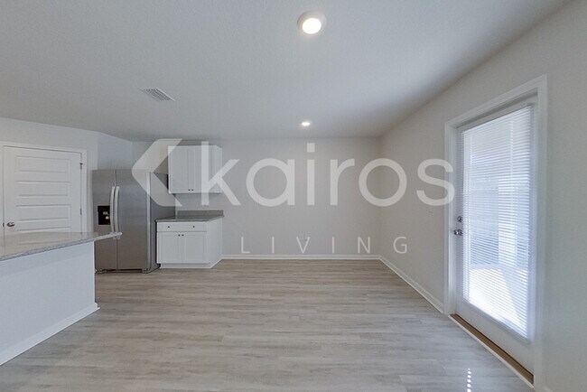 Building Photo - 4743 Malay Cir