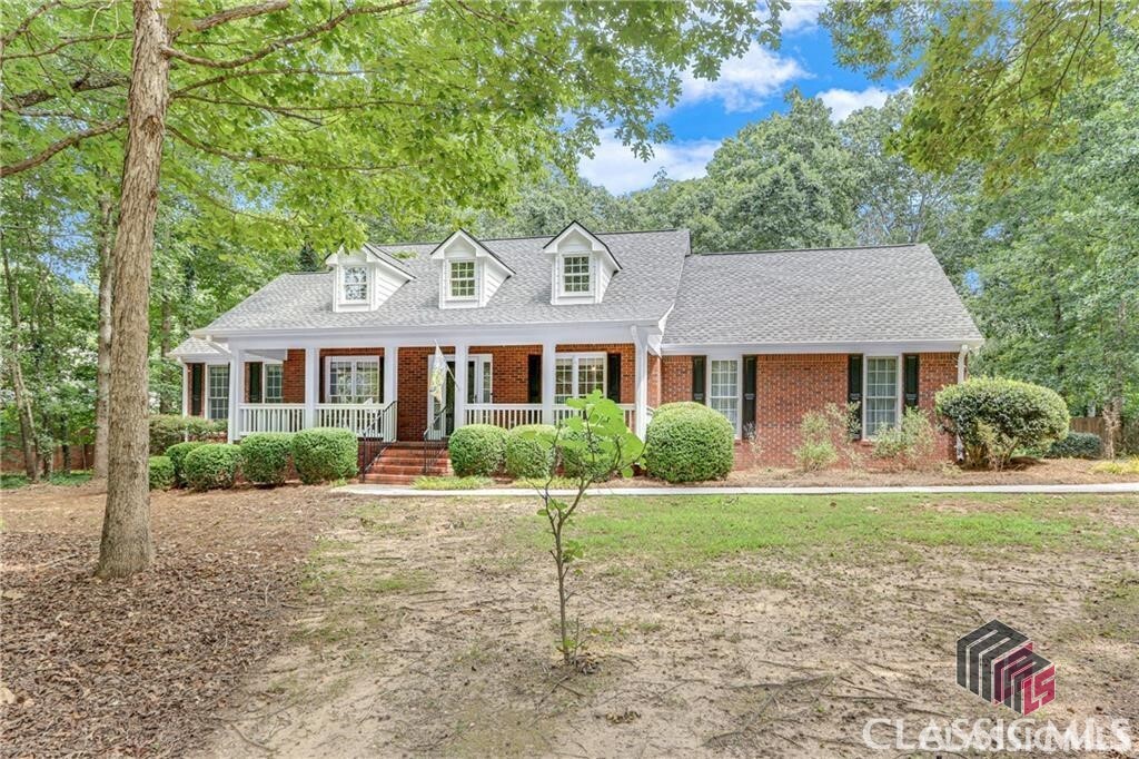 Foto principal - 2030 Keeneland Dr