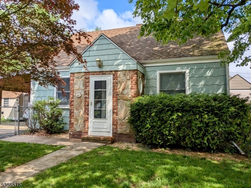 Primary Photo - 40 N Auten Ave