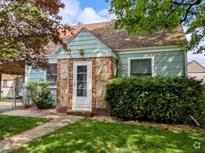 Building Photo - 40 N Auten Ave