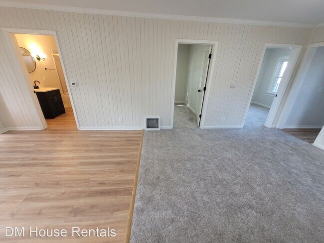 Building Photo - 2 br, 1 bath House - 5716 Ovid Ave