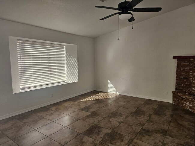 Building Photo - Unfurnished Long Term Pool & Large Casita