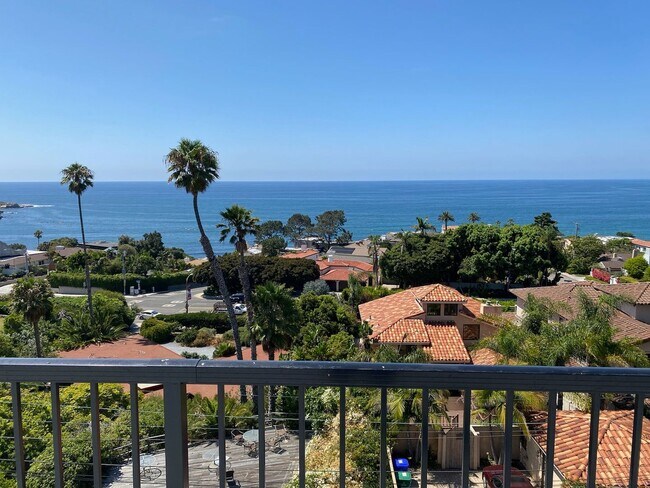 Foto del edificio - Gorgeous luxury flat with ocean view in La Jolla. Gustavo Lopez