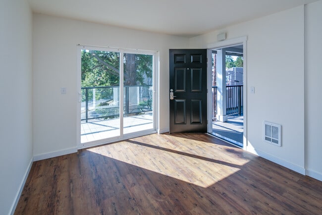 4 bed 2 bath living room - The Dex