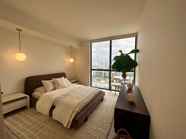 Foto del edificio - 452 NE 39th St