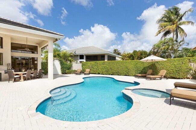 Foto del edificio - 2980 Twin Oaks Way