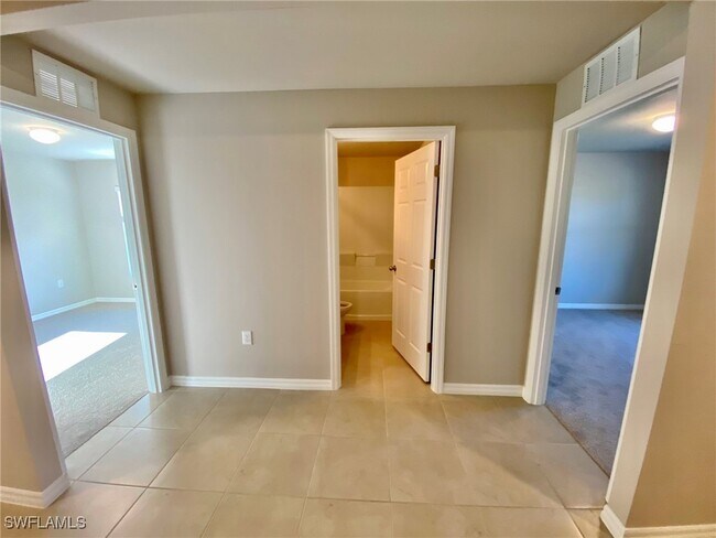 Building Photo - 19033 Bartow Blvd