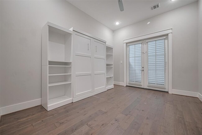Foto del edificio - 1203 W 24th St