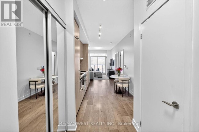 Building Photo - 38 Honeycrisp Cres