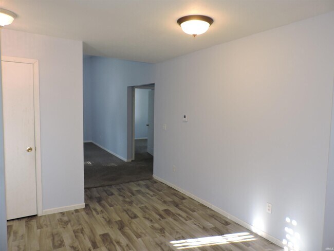 Building Photo - 309 N Morgan St