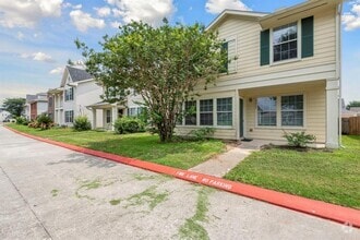 Building Photo - 19511 Fletcher Way Dr