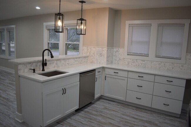 Foto del edificio - 2406 N Talbott St